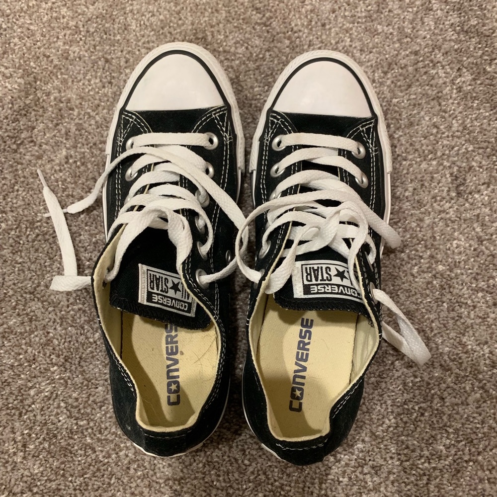 Black converse all stars